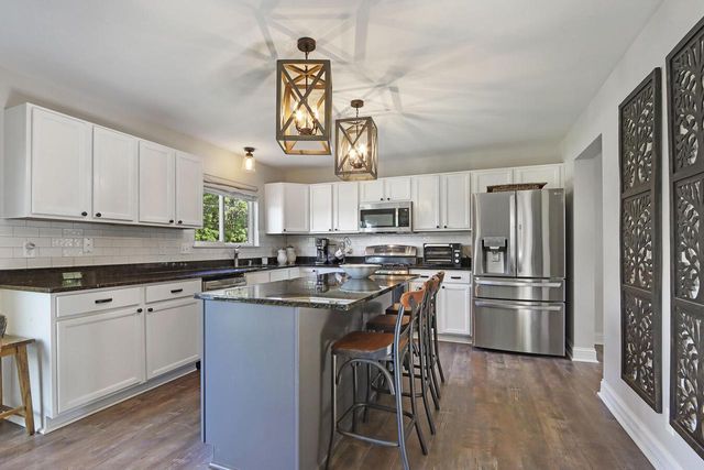 436 Ashley DRIVE, Williams Bay, WI 53191