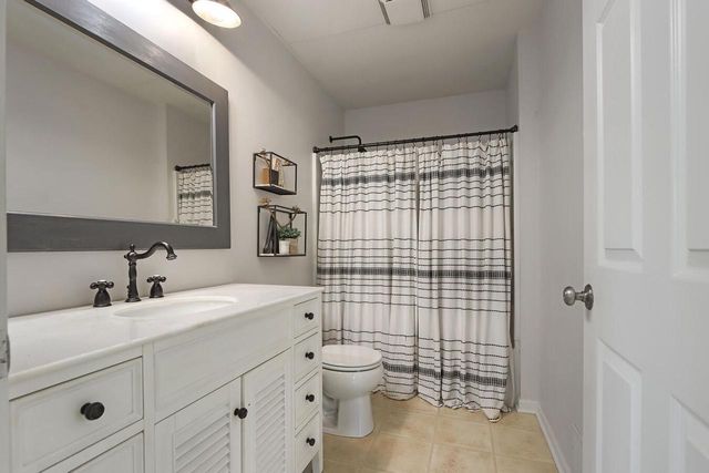 436 Ashley DRIVE, Williams Bay, WI 53191