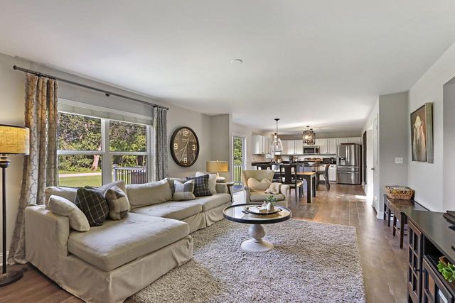 436 Ashley DRIVE, Williams Bay, WI 53191