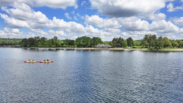 436 Ashley DRIVE, Williams Bay, WI 53191