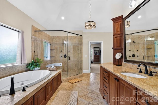 2929 Providence Trail Lane, Charlotte, NC 28270