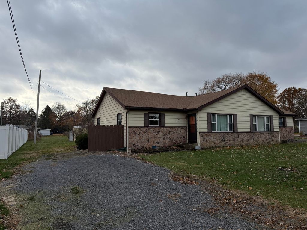 1333 Sunset Avenue, Porter, IN 46304