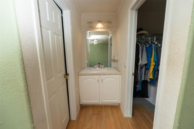 10130 Summerberry Lane, Tomball, TX 77375