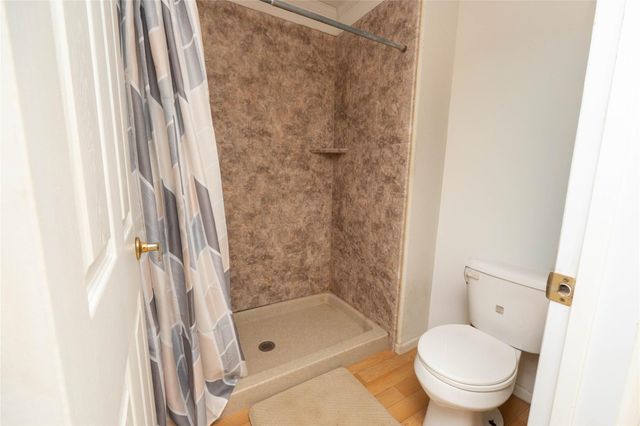 10130 Summerberry Lane, Tomball, TX 77375