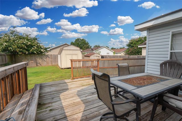 10130 Summerberry Lane, Tomball, TX 77375