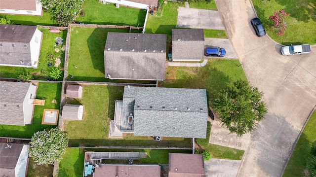 10130 Summerberry Lane, Tomball, TX 77375