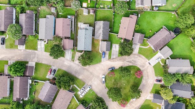 10130 Summerberry Lane, Tomball, TX 77375