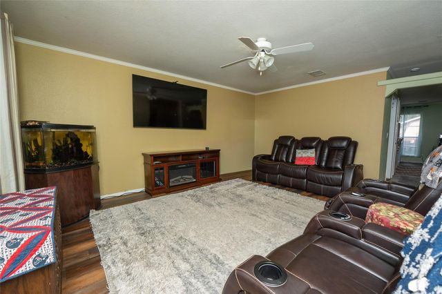 10130 Summerberry Lane, Tomball, TX 77375
