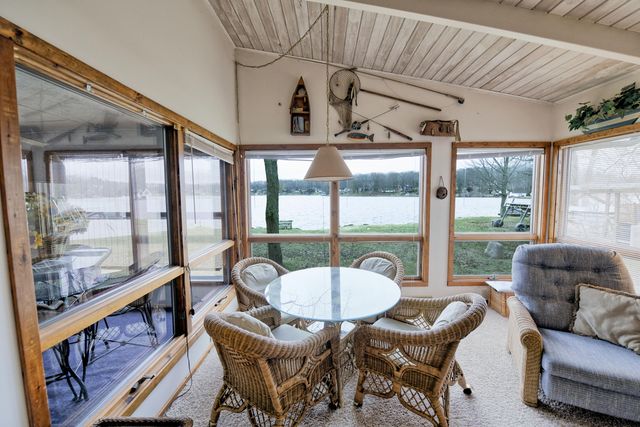 9471 Peninsula Drive, Mecosta, MI 49332