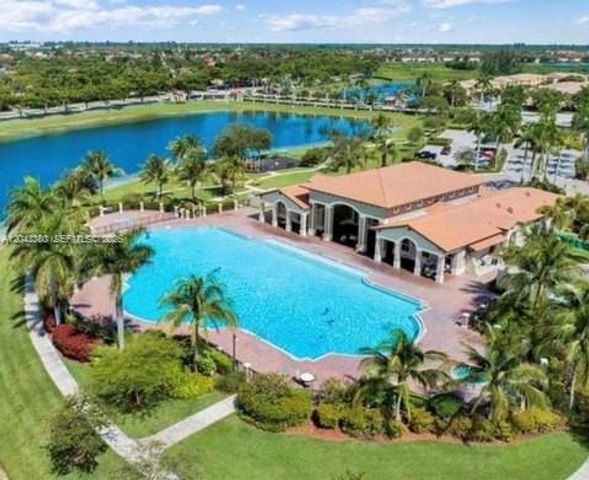22911 SW 88th Pl 7-21, Cutler Bay, FL 33190