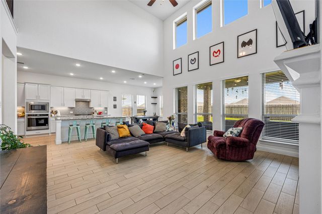 8007 Chantilly Manor, Fulshear, TX 77441