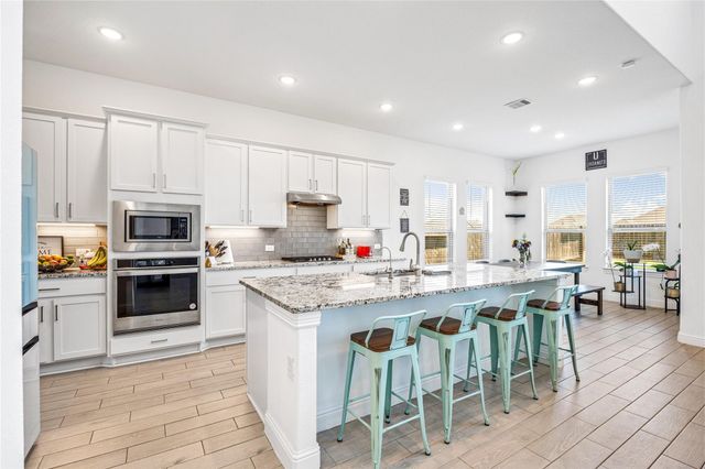 8007 Chantilly Manor, Fulshear, TX 77441