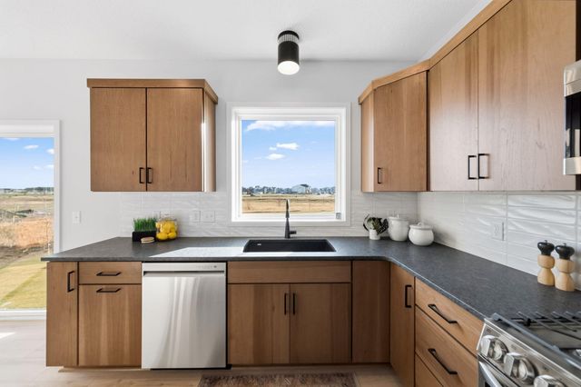 15781 Aquila Avenue, Savage, MN 55378