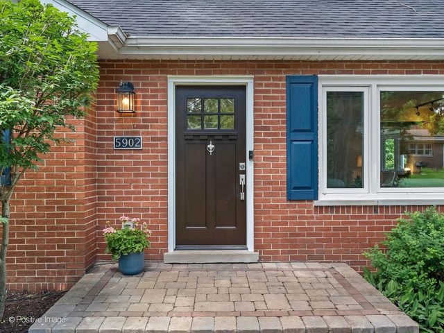 5902 Wolf Road, Western Springs, IL 60558