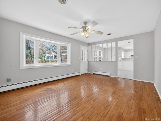 8 Ravenna Drive, Pomona, NY 10970