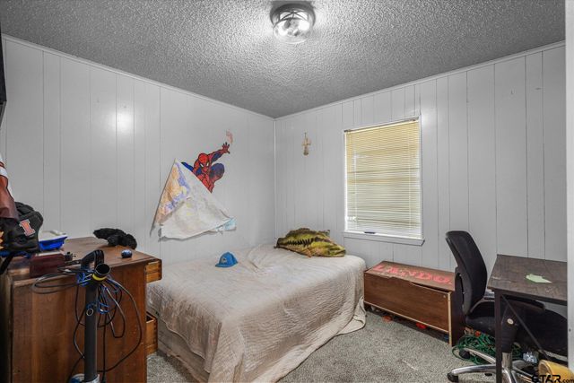 215 N Oaks Drive, Grand Saline, TX 75140