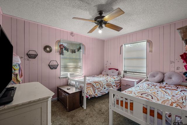 215 N Oaks Drive, Grand Saline, TX 75140