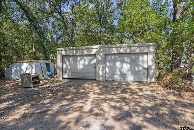 215 N Oaks Drive, Grand Saline, TX 75140