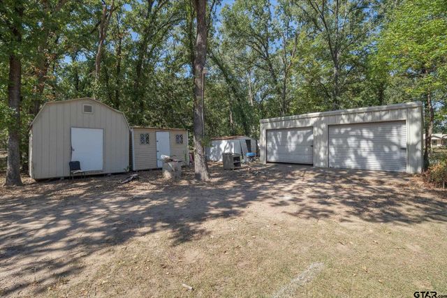 215 N Oaks Drive, Grand Saline, TX 75140