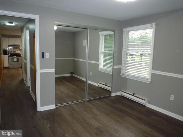 15 UNIVERSITY, Catonsville, MD 21228