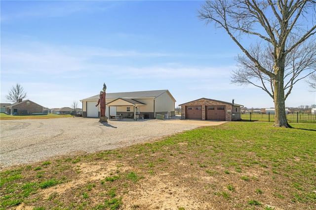981 S 9th Street, Odessa, MO 64076