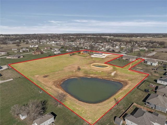 981 S 9th Street, Odessa, MO 64076