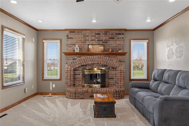 981 S 9th Street, Odessa, MO 64076