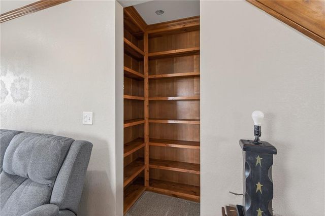 981 S 9th Street, Odessa, MO 64076