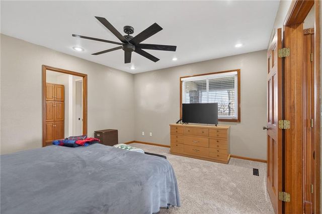 981 S 9th Street, Odessa, MO 64076