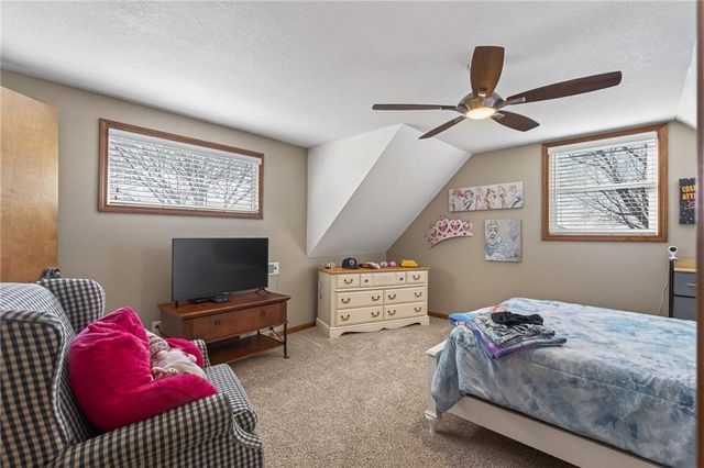 981 S 9th Street, Odessa, MO 64076