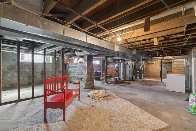 981 S 9th Street, Odessa, MO 64076