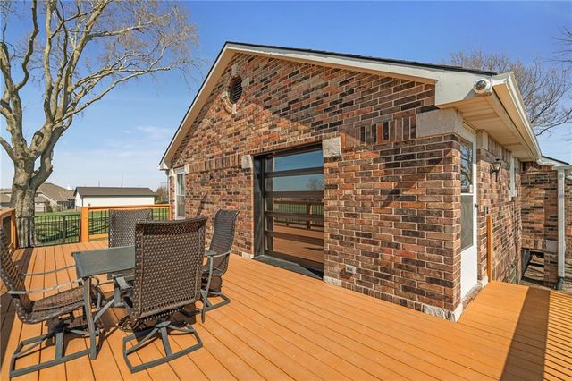 981 S 9th Street, Odessa, MO 64076