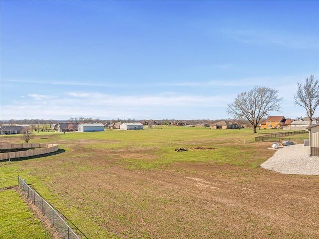 981 S 9th Street, Odessa, MO 64076