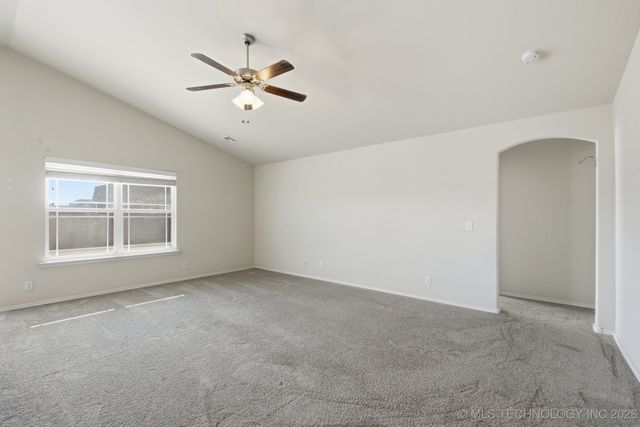 3904 W 104th Street S, Jenks, OK 74037