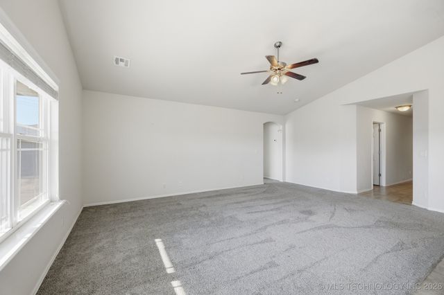 3904 W 104th Street S, Jenks, OK 74037