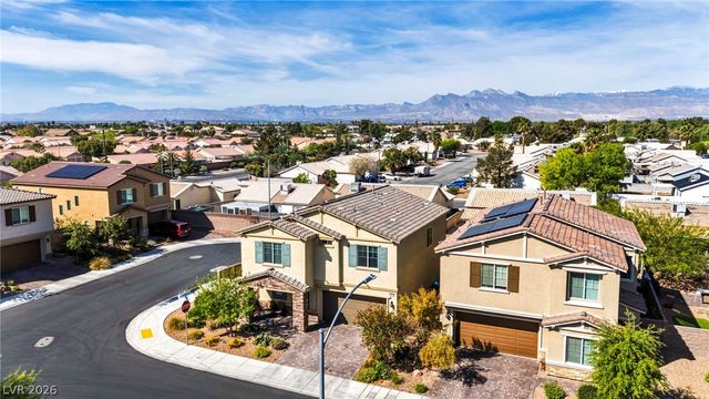 4817 Royal Magnolia Street, North Las Vegas, NV 89031