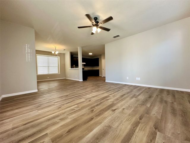 725 Hartsfield, Aubrey, TX 76227