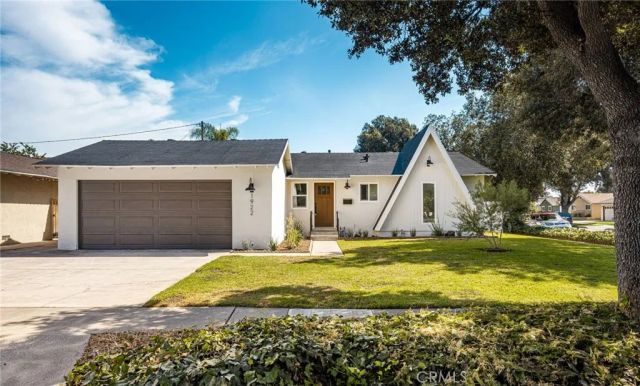 1922 W Flora Street, Santa Ana, CA 92704
