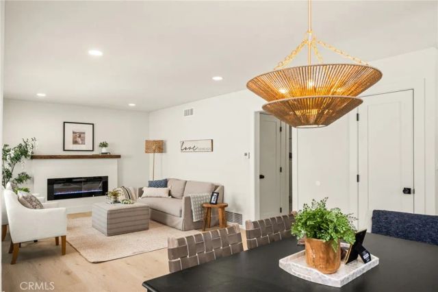 1922 W Flora Street, Santa Ana, CA 92704
