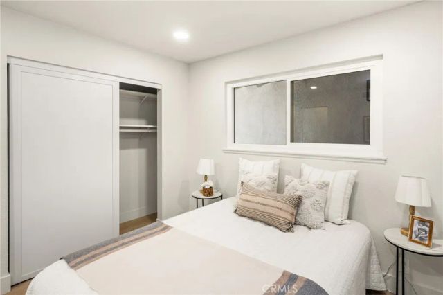 1922 W Flora Street, Santa Ana, CA 92704