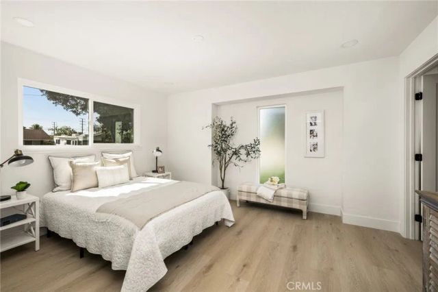 1922 W Flora Street, Santa Ana, CA 92704