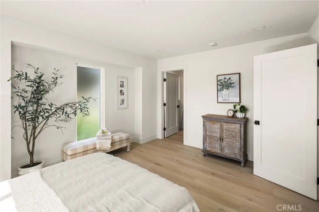 1922 W Flora Street, Santa Ana, CA 92704