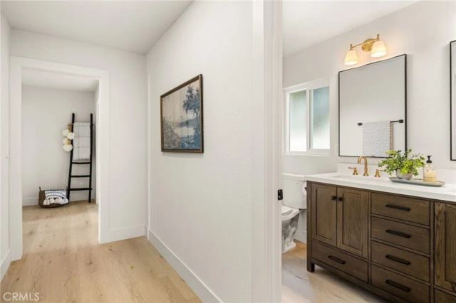 1922 W Flora Street, Santa Ana, CA 92704