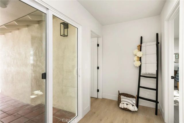 1922 W Flora Street, Santa Ana, CA 92704