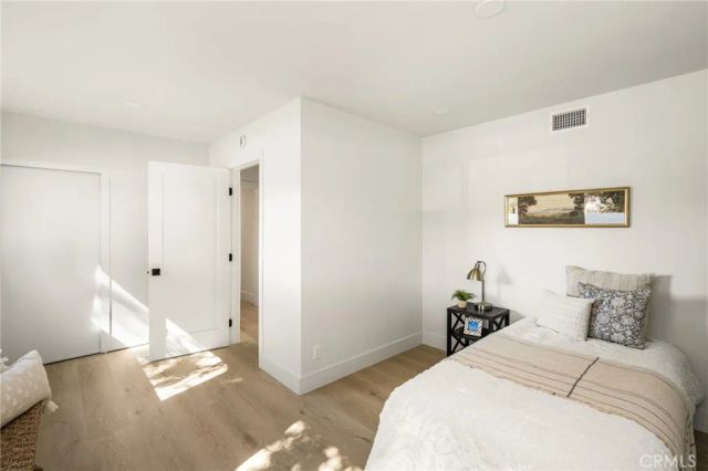 1922 W Flora Street, Santa Ana, CA 92704