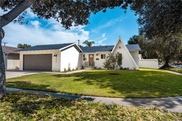 1922 W Flora Street, Santa Ana, CA 92704