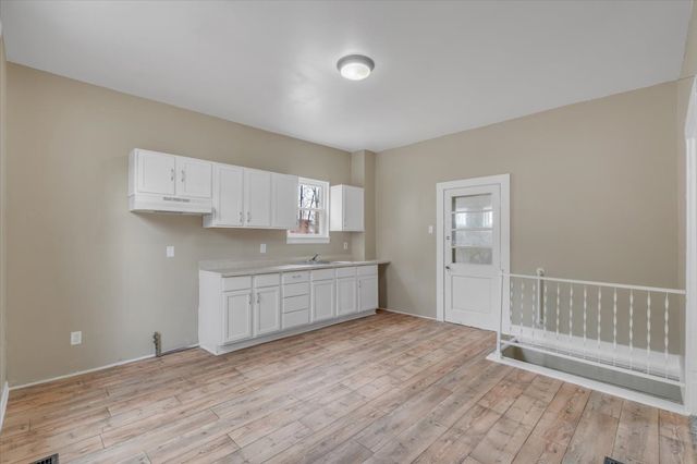 617 Warren Street, Davenport, IA 52802