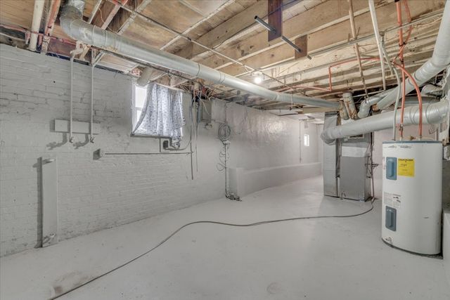 617 Warren Street, Davenport, IA 52802