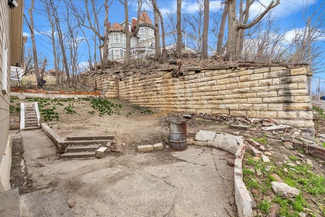 617 Warren Street, Davenport, IA 52802