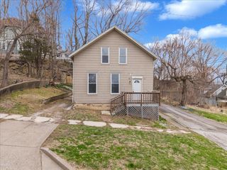 617 Warren Street, Davenport, IA 52802